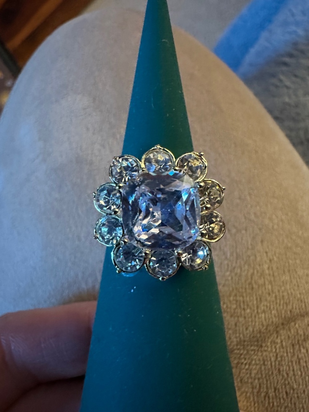 Cocktail ring sz 6.5